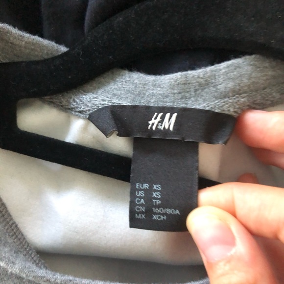 Grey cropped sweatshirt - Picture 3 of 4